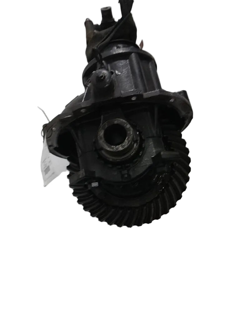 Meritor RS-23-160 rear axle carrier in 2 OEM A77-3200-T-1892 - Second Truck Parts