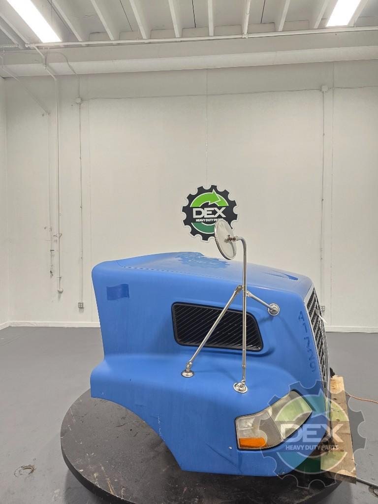 Volvo VNM complete groomed hood OEM 20769889D1