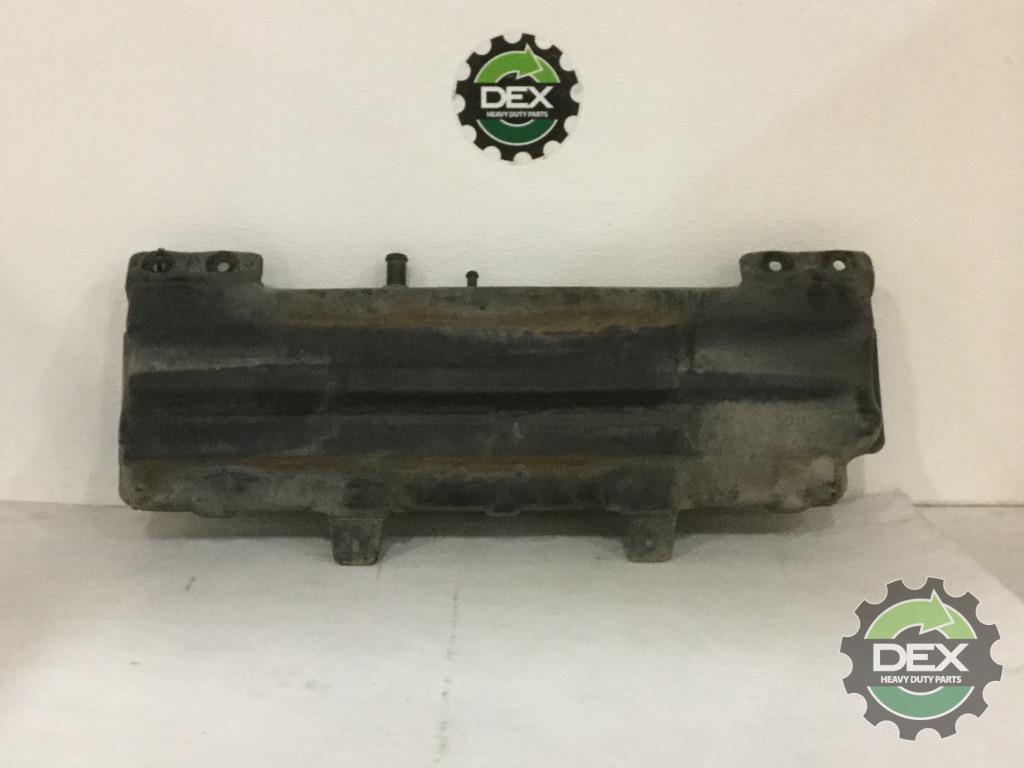 Volvo Windshield washer resevoir with pump OEM 84716864