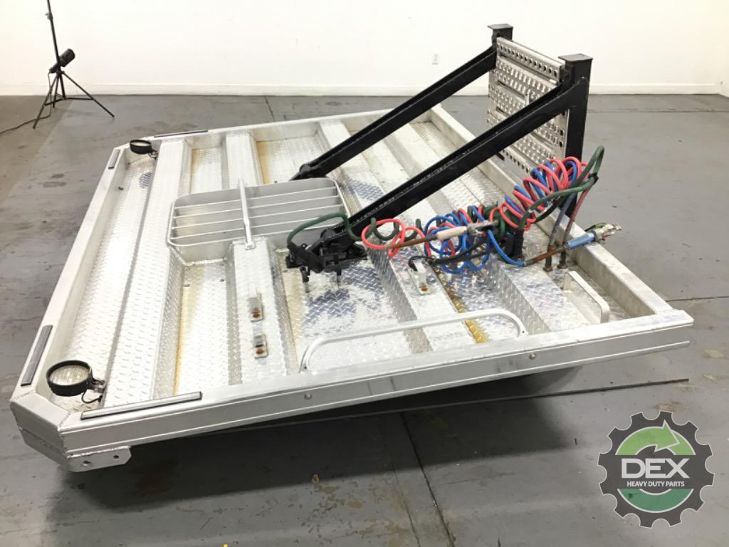 Aluminum Headache rack with brackets OEM - Second Truck Parts