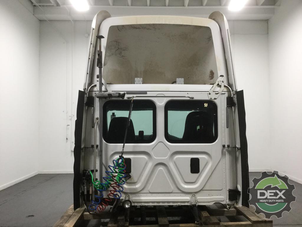 Freightliner Cascadia groomed day cab OEM