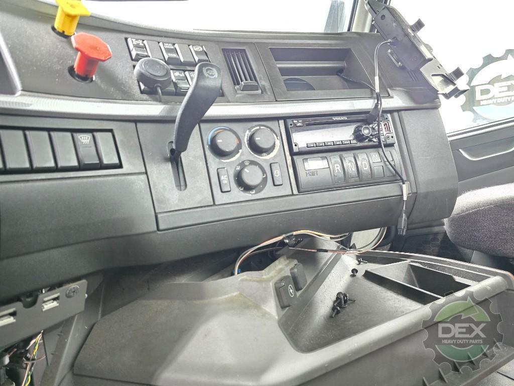 Volvo VNR/L day cab assembly OEM 23309691