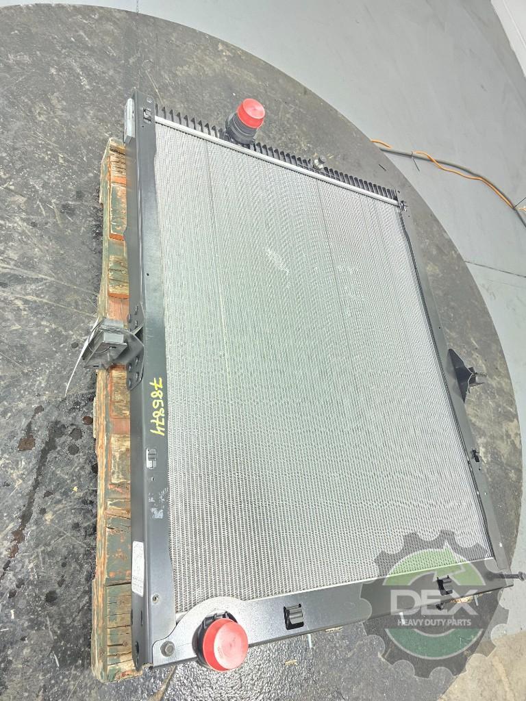 Volvo VNL radiator OEM 23589809D3