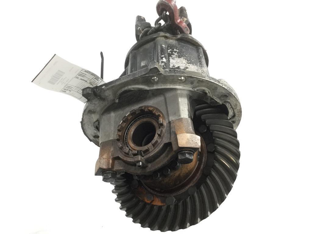 Meritor RT-40-145 rear rear axle carrier in 3 OEM 8235-B13200M1885342 - Second Truck Parts