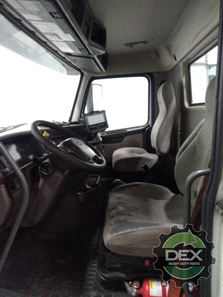 Volvo VNM groomed Daycab OEM 21134493D18