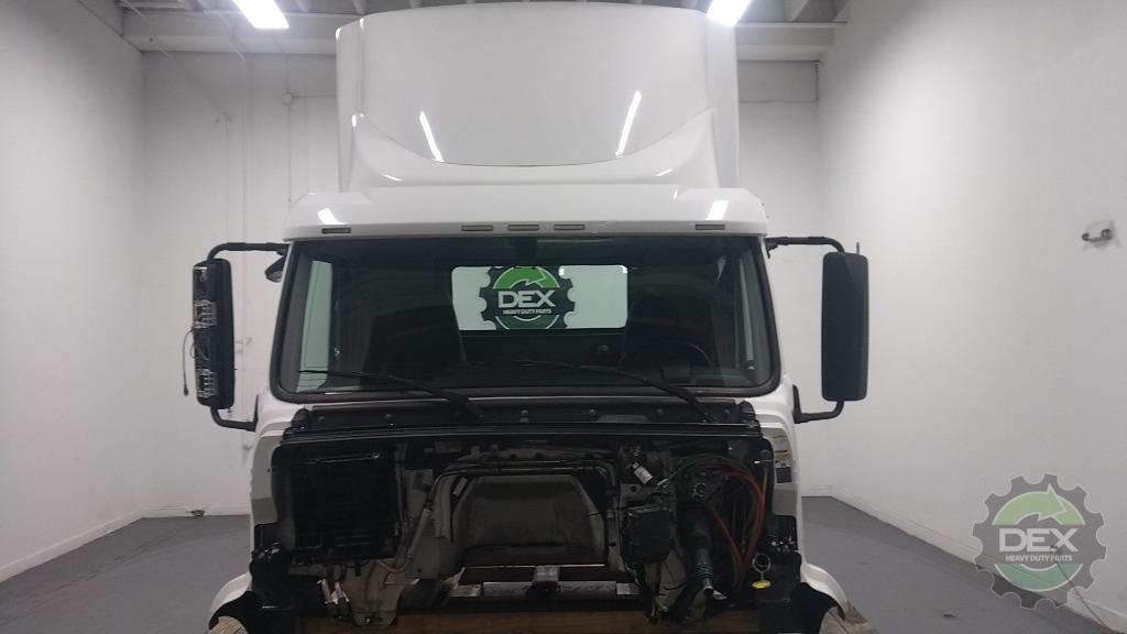 Volvo VNR / L groomed day cab OEM 84748494