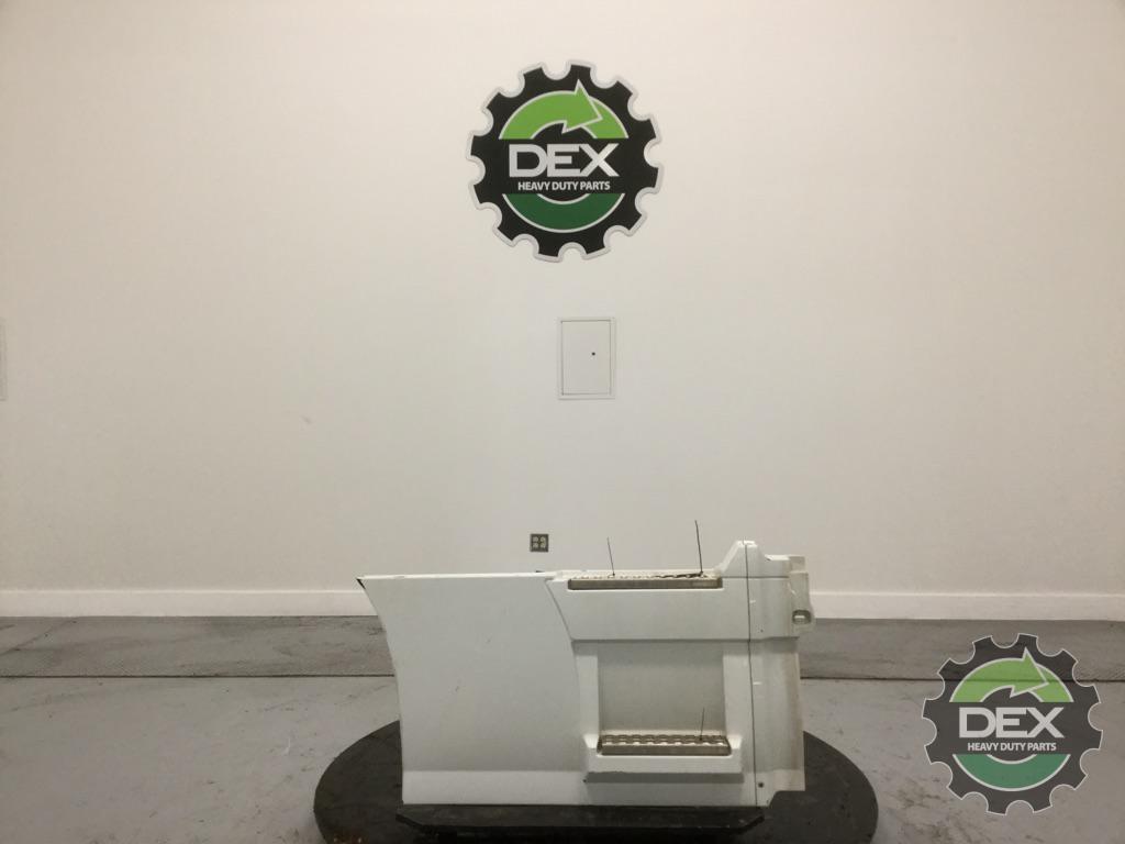 Volvo VNL RH Rear Chassis fairing with steps 52" OEM 82490540D8