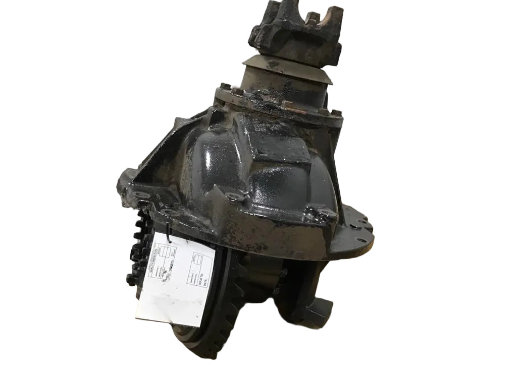 Meritor RS23-160 rear axle carrier in 2 OEM - Second Truck Parts