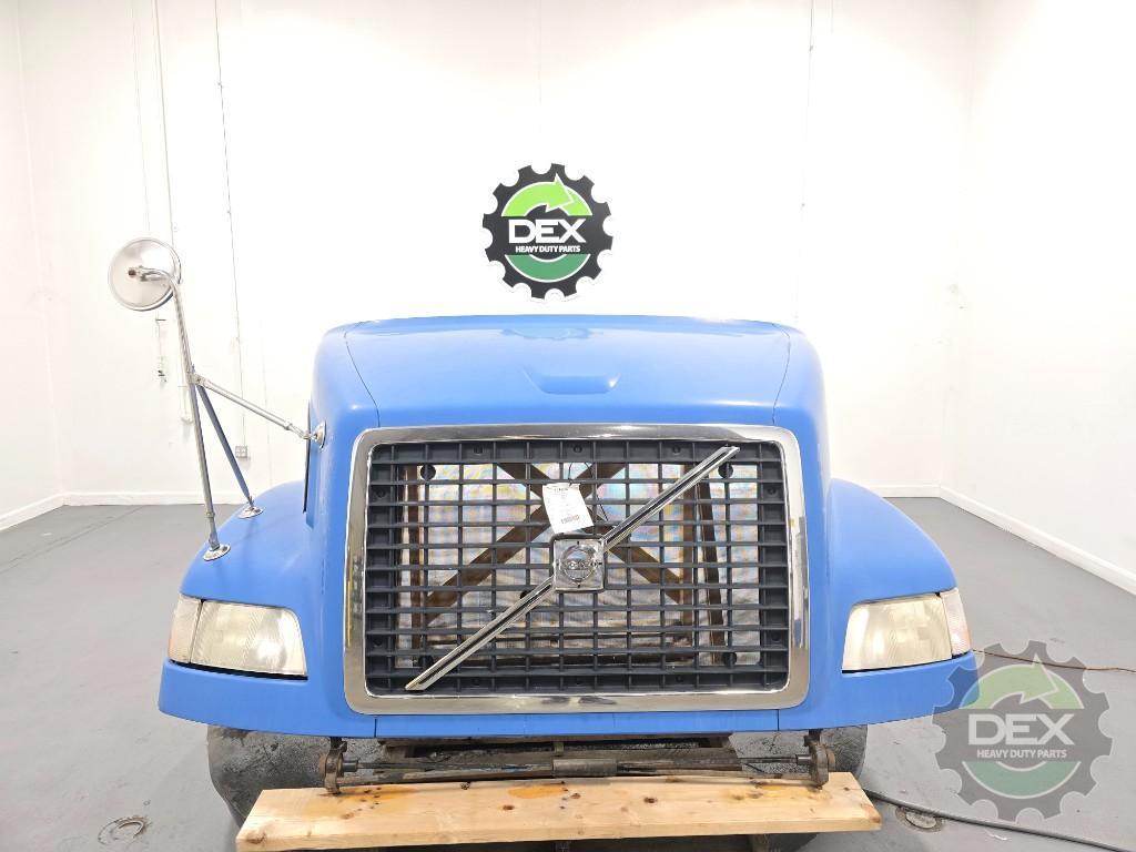 Volvo VNM complete groomed hood OEM 20769889D1