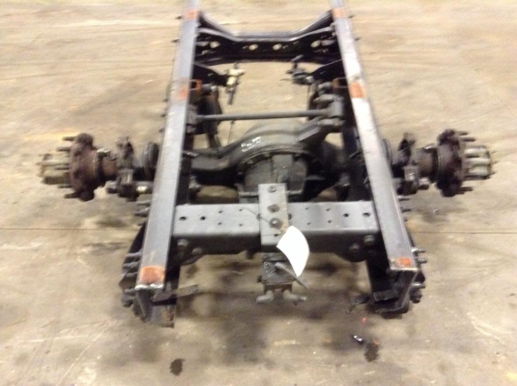 International Spicer complete rear axle out of '07 4200 OEM