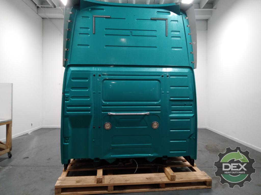 Volvo VT880 groomed sleeper cab OEM 20801803D2