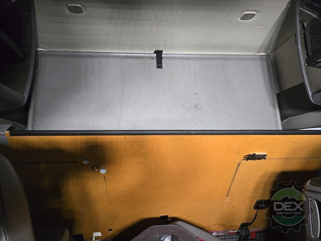 International Prostar groomed sleeper cab OEM