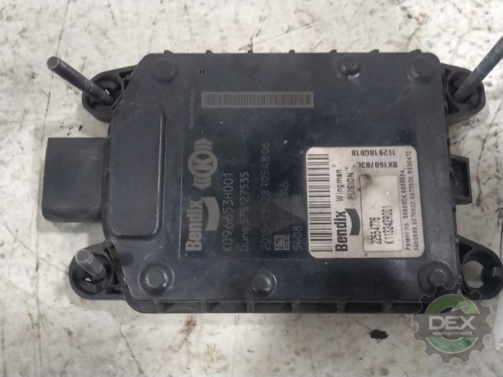 Bendix Lane avoidance front bumper sensor / antenna OEM 22554776D6