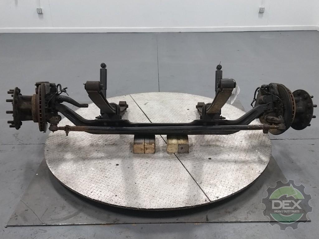 International Steer axle assembly out of '05 4300 OEM
