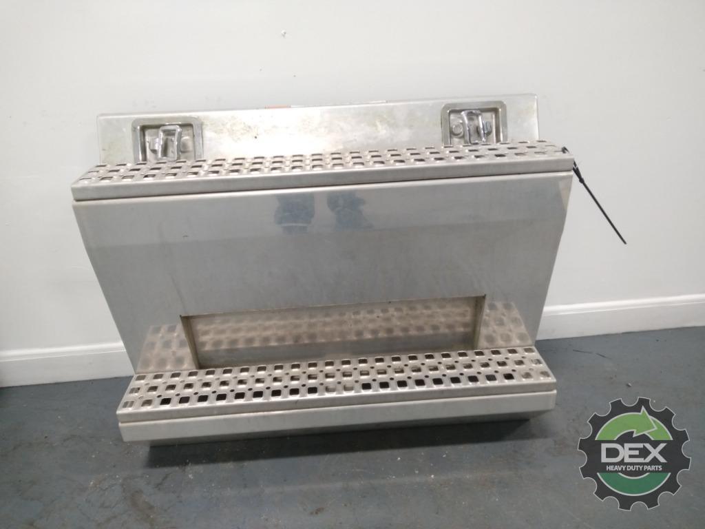 Volvo VT polished battery box / tool box cover OEM 21097105