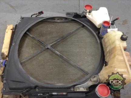 Peterbilt 384 Cool Pack : Radiator OEM