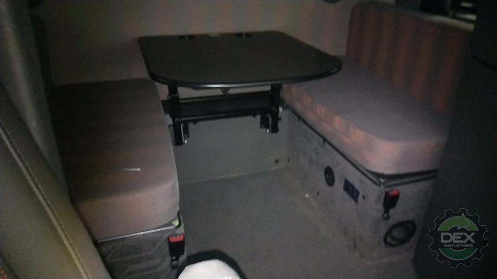 Volvo VNL860 groomed sleeper cab OEM 84749398