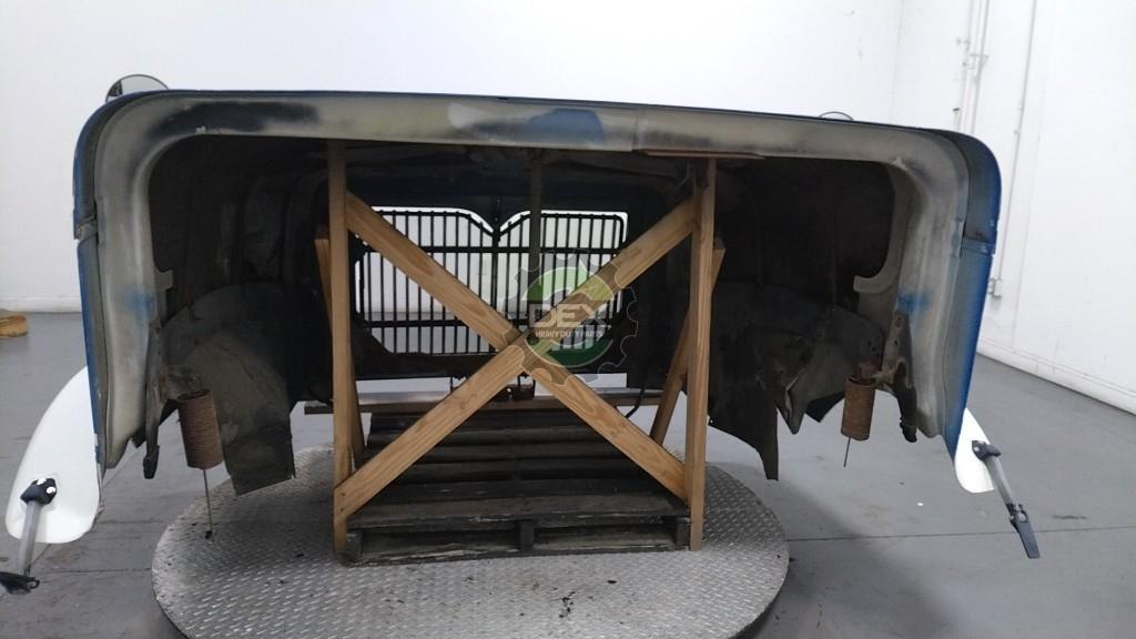 International 9400 groomed hood assembly OEM