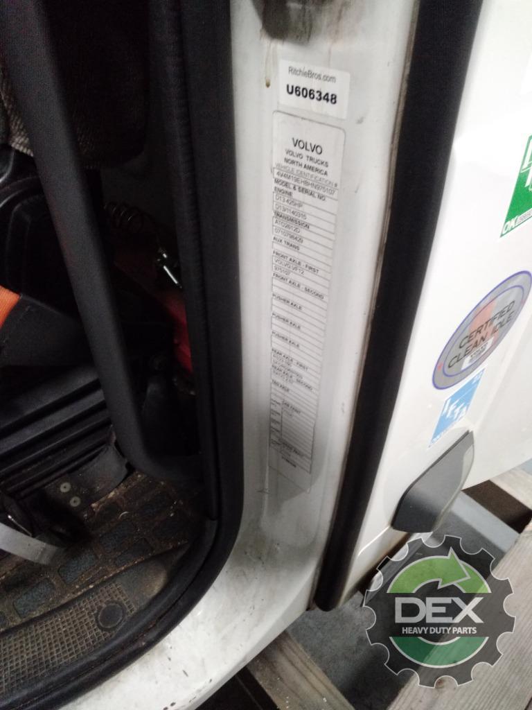 Volvo VNM groomed Daycab OEM 21134493D21