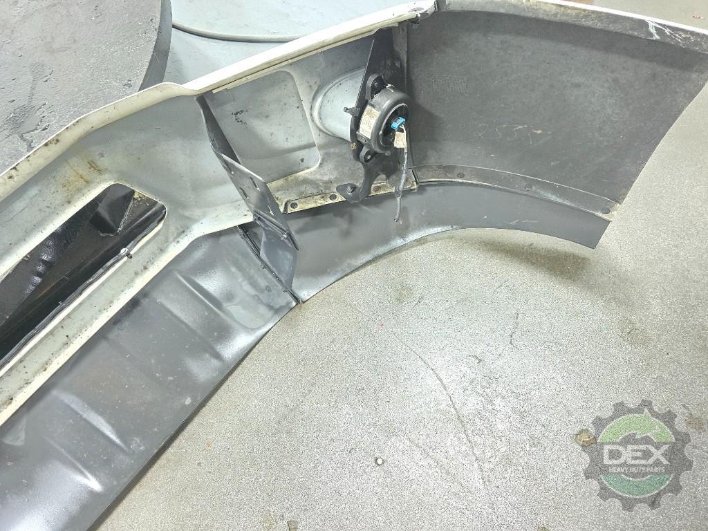 Volvo VNR 3 piece bumper assembly with fog lights OEM 82761955