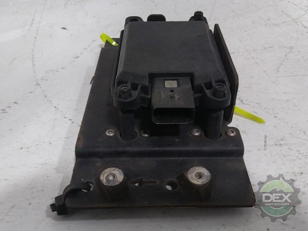 Bendix Lane avoidance front bumper sensor / antenna OEM 22554776D16