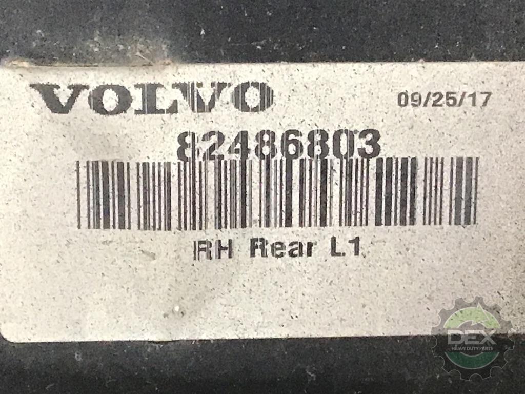 Volvo VNL RH rear chassis fairing with steps OEM 82486803D3