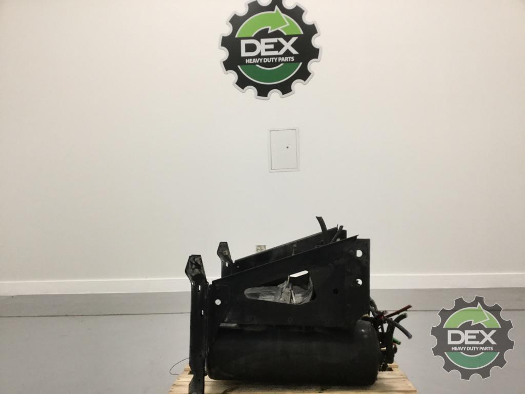 Volvo VNL steel battery box P/N 21042167 with x3 steel air tanks P/N