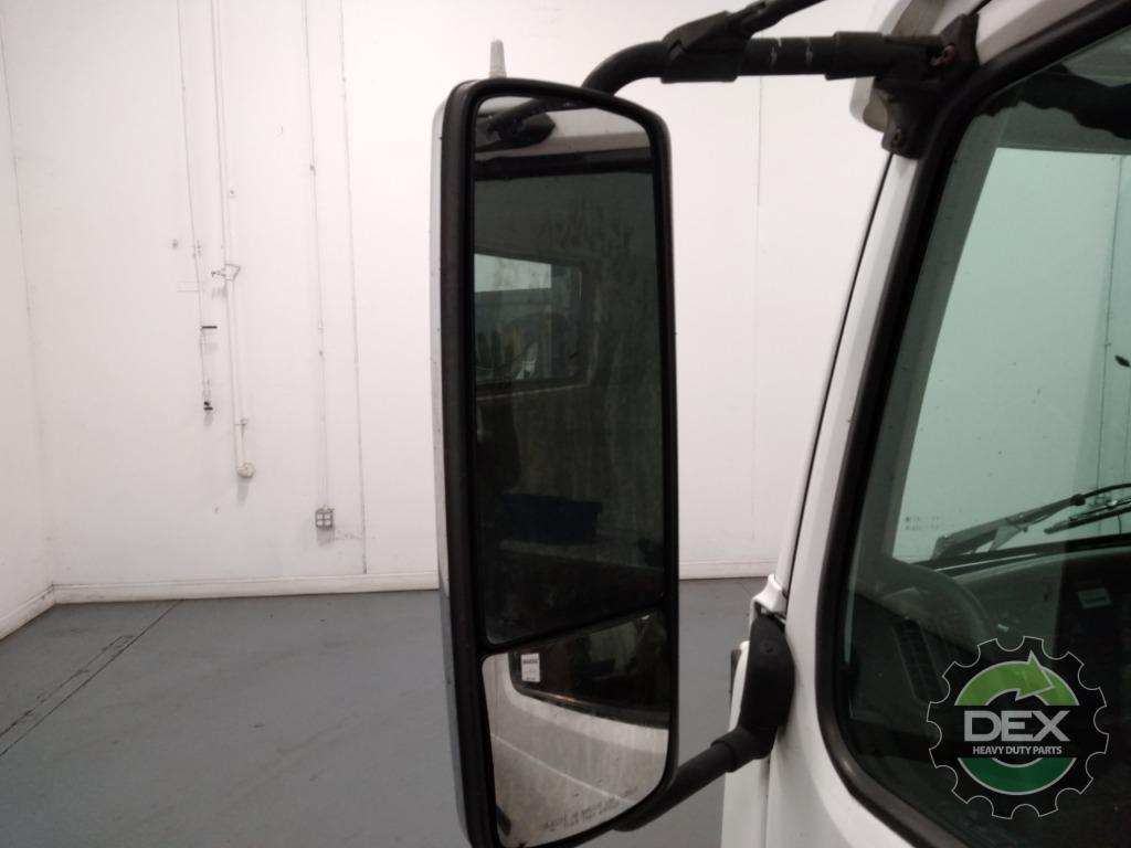 Volvo VNM groomed Daycab OEM 21134493D39