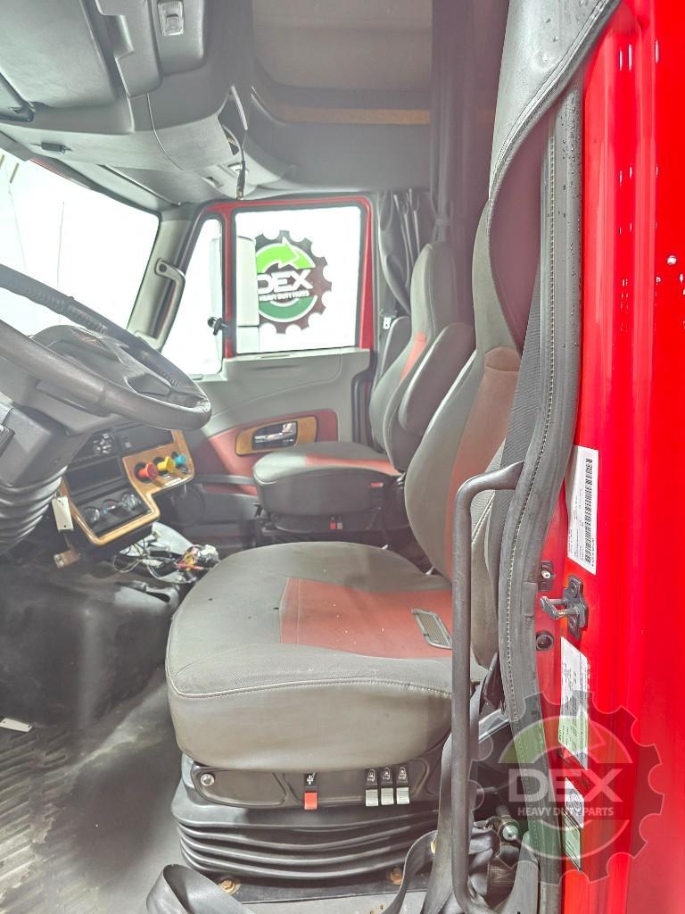 International Prostar groomed sleeper cab OEM
