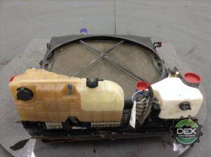 Peterbilt 384 Cool Pack : Radiator OEM
