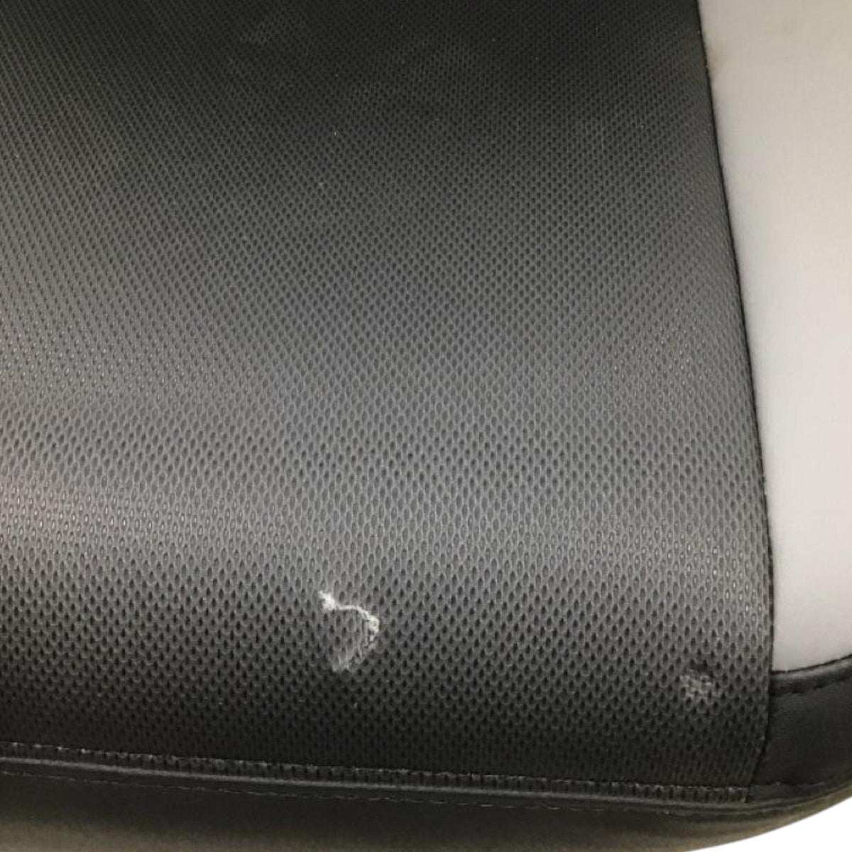 23844486 Genuine Mack Passenger Seat - Second Truck Parts