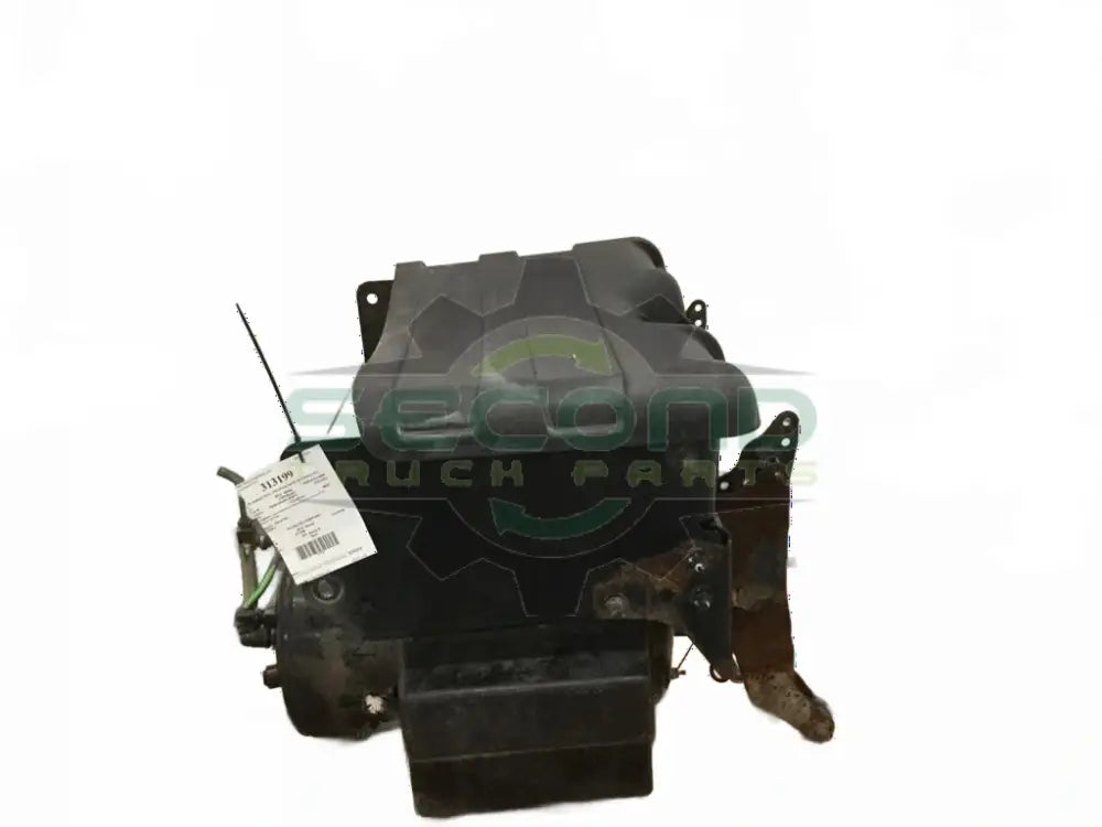 Steel Battery box with composite lid out of '12 Freightiner Cascadia - Second Truck Parts