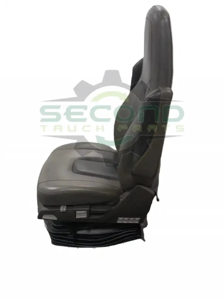 Volvo Air ride passenger seat OEM 84733435 - Second Truck Parts