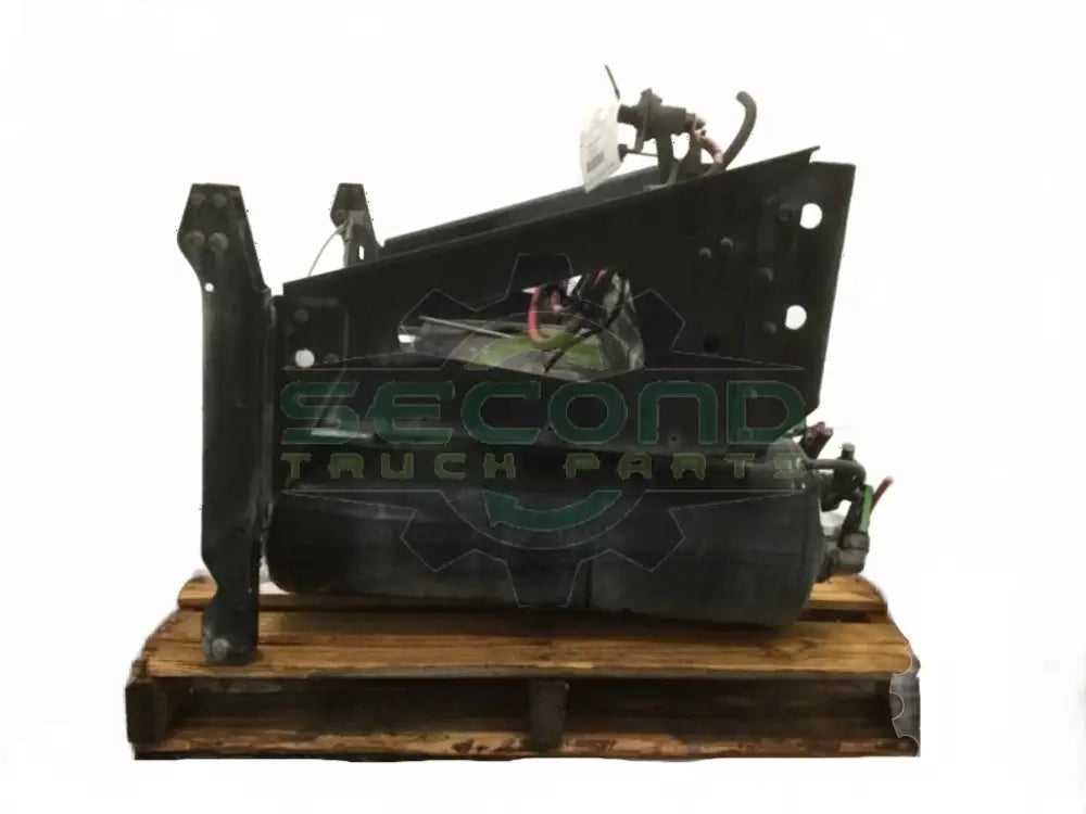 Volvo Complete steel battery box with x3 air tanks Shelf 21043167 DDD2 - Second Truck Parts