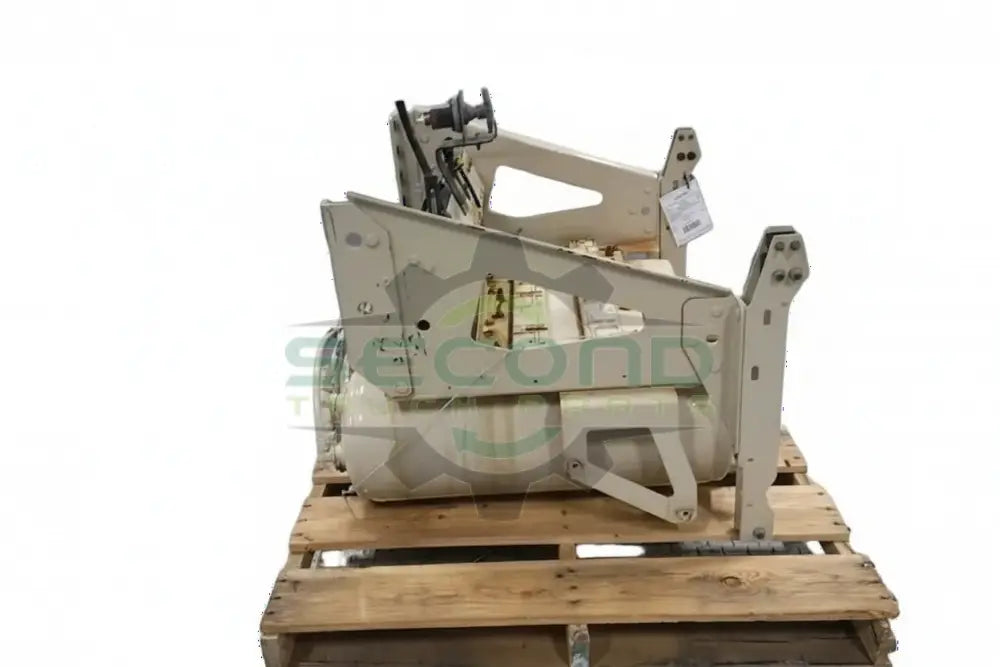 Volvo Frame mounted battery box assembly OEM 21183543 - Second Truck Parts