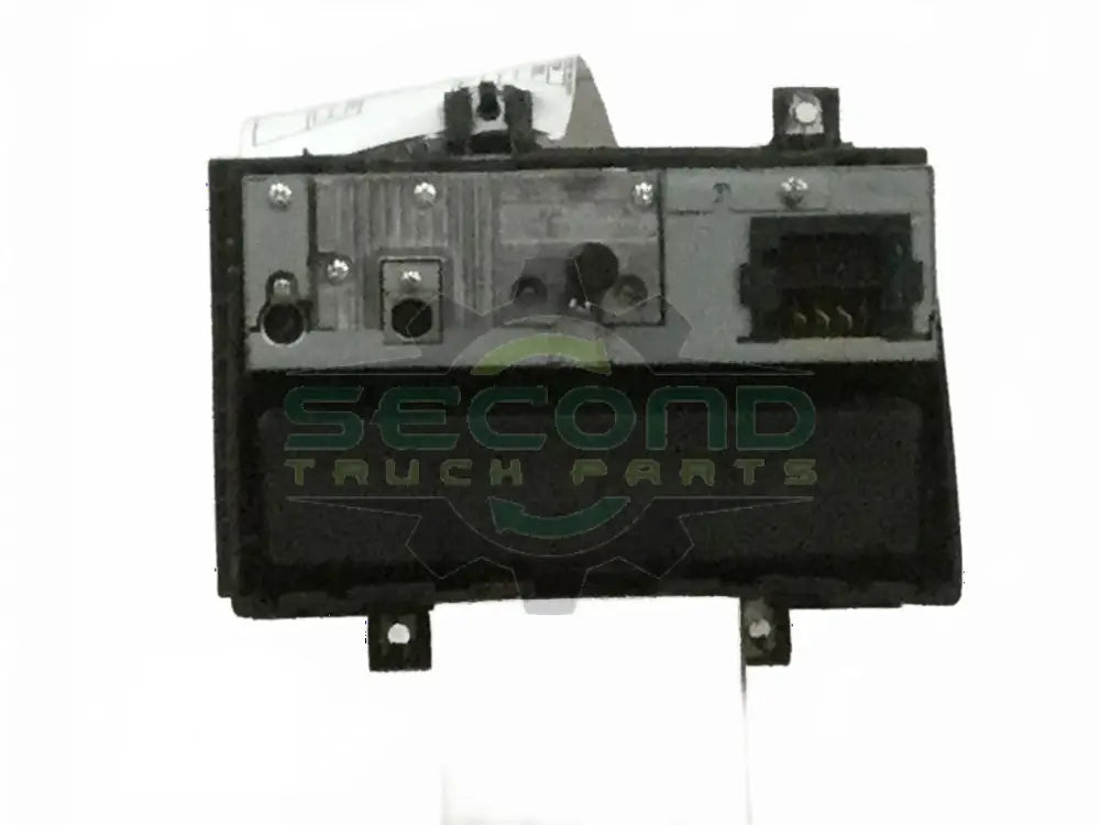 Volvo Radio console out of 09' VNL 670 OEM 21294670 - Second Truck Parts