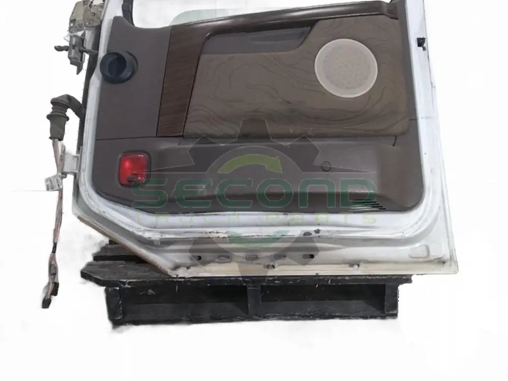 Volvo RH DOOR ASSEMBLY OEM - Second Truck Parts