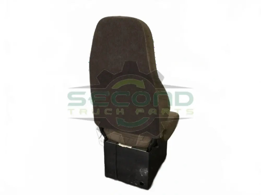 Volvo RH SEAT ASSEMBLY OEM 21617406 - Second Truck Parts