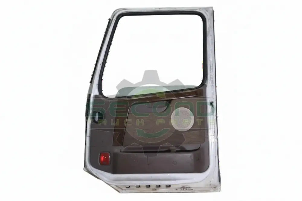 Volvo RH side door OEM 22674777 - Second Truck Parts