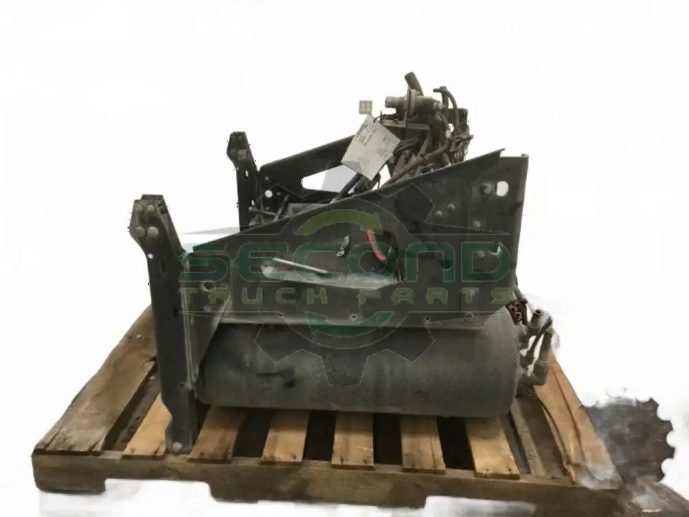 Volvo Steel battery box shelf 21043167 with x3 steel air tanks x2 - Second Truck Parts