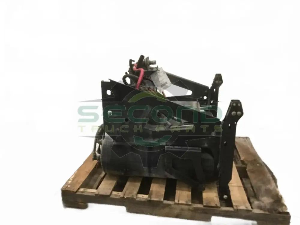 Volvo Steel battery box shelf 21043167 with x3 steel air tanks x2 - Second Truck Parts