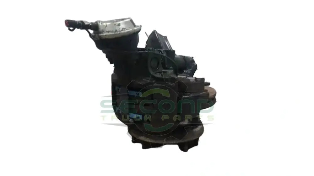 Volvo Steer axle RH hub cutoff OEM 21538410 - Second Truck Parts