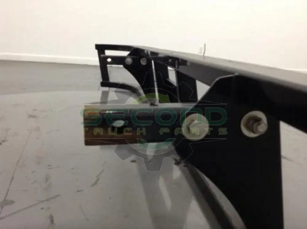 Volvo VNL brush guard / bull bar for tow pins OEM - Second Truck Parts