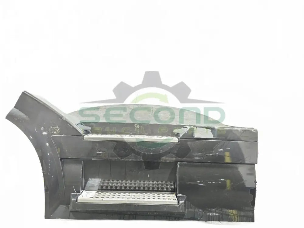 Volvo VNL LH front chassis fairing with steps OEM 82487576 - Second Truck Parts