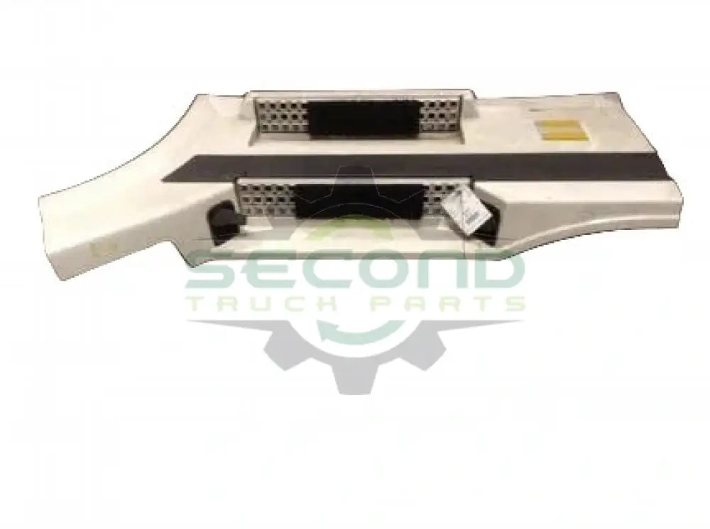 Volvo VNL670 RH front chassis fairing with latches OEM 20536505 - Second Truck Parts