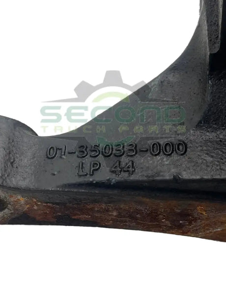 01-35552-000 Genuine Freightliner Right Side Engine Mount Bracket - Engine Mount Brackets