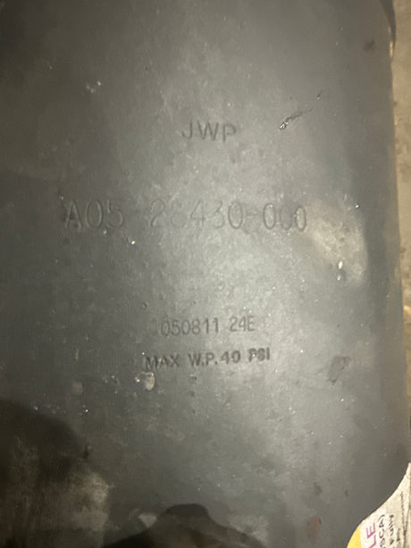 A05-28430-000 Genuine Freightliner Radiator Surge Tank Assembly
