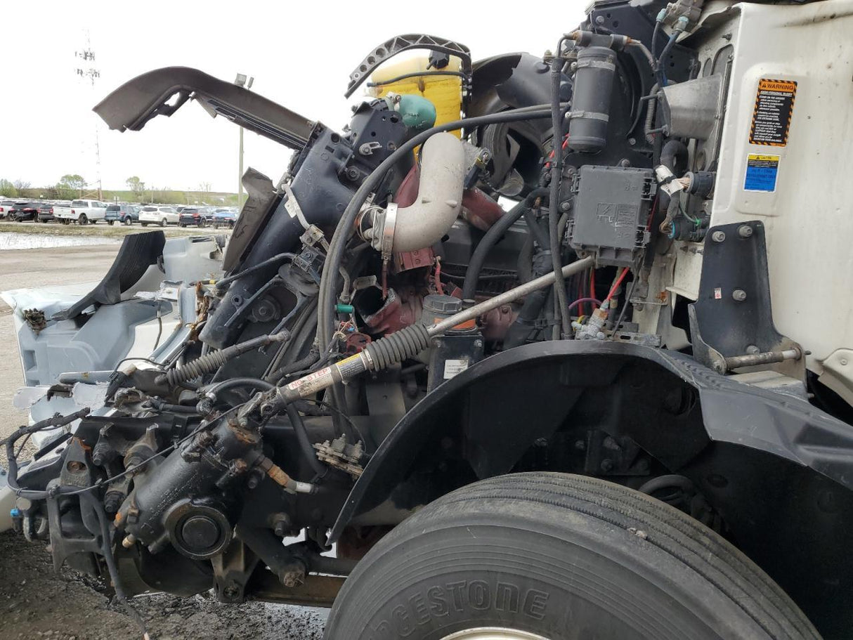 2019 Mack Anthem White