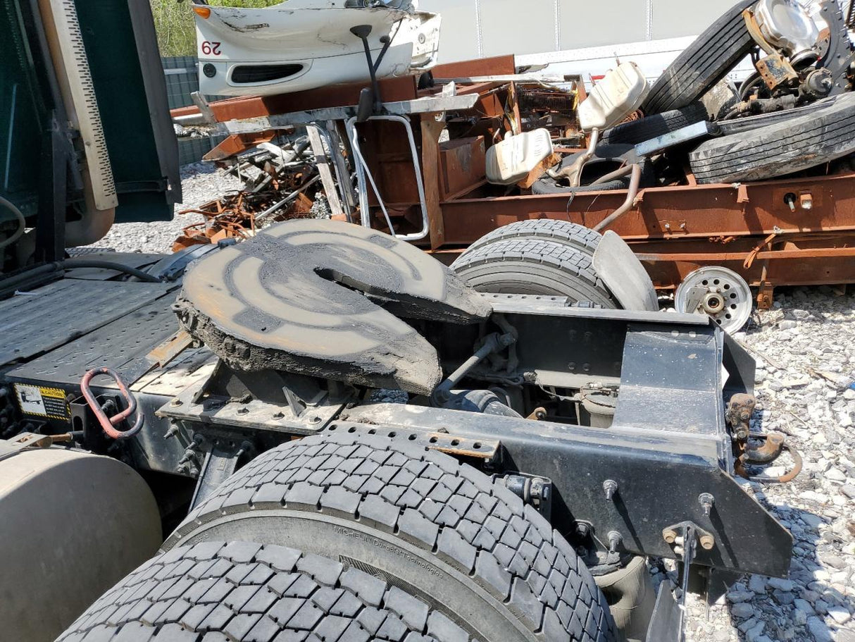 2015 Mack CXU600 Green - Second Truck Parts