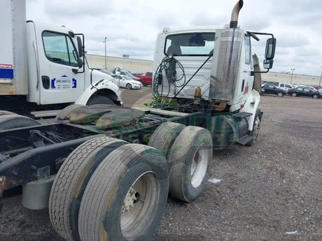 2009 INTERNATIONAL 8600 3.9 RATIO - Second Truck Parts